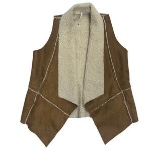 Willow & Clay Faux Shearling Vest 🤎 Brown Suede • Cream Sherpa Lining 🤍 Size M